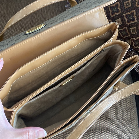 Vintage Gucci handbag - Picture 8 of 17